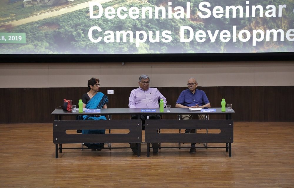 Decennial seminar on campus development brings smiles