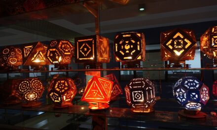 CCL-IITGN combines art and Maths – Launches Cubical Diwali Lamps series