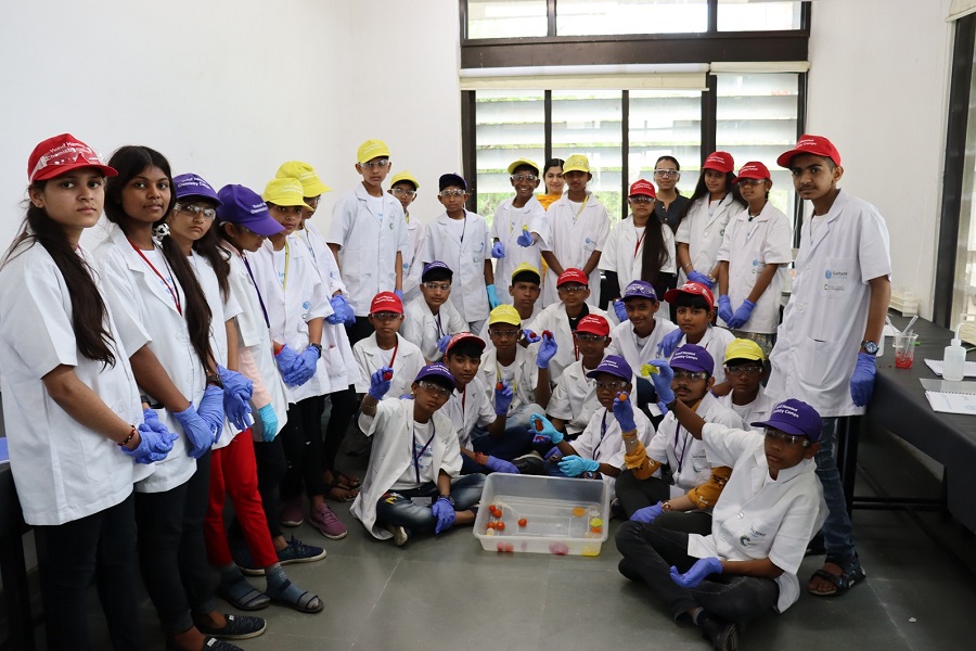 School students from grassroots level performed Chemistry experiments at IIT Gandhinagar