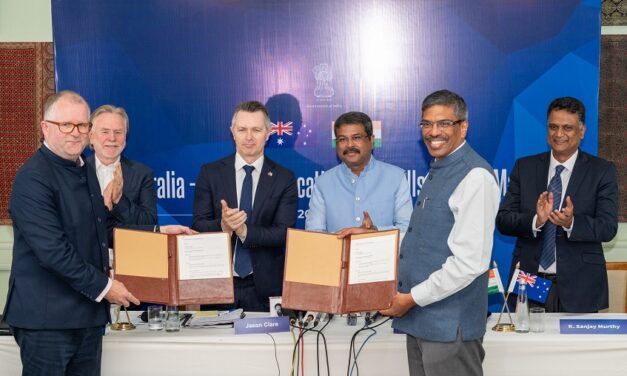 IIT Gandhinagar and Deakin University, Australia, joined hands for academic and research collaboration