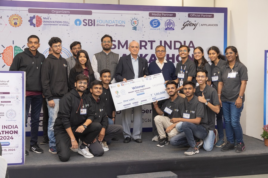 IITGN Celebrates the Winners of Smart India Hackathon (SIH) 2024