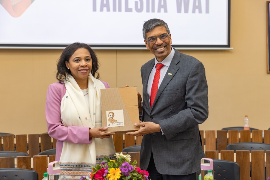 IITGN Hosts Tahesha Way, Lt. Governor of New Jersey