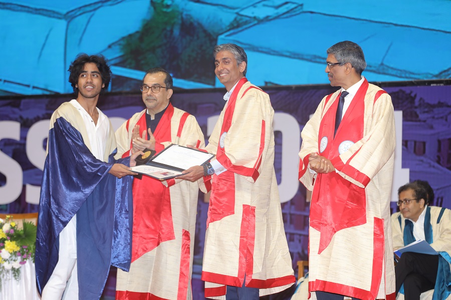 530 students graduate at the 13th Convocation of IIT Gandhinagar