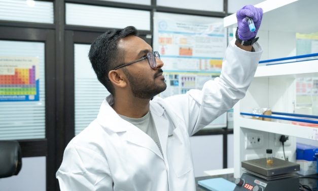 IIT Gandhinagar PhD Scholar develops Innovative hydrogel technology, promising safer, minimally invasive surgeries